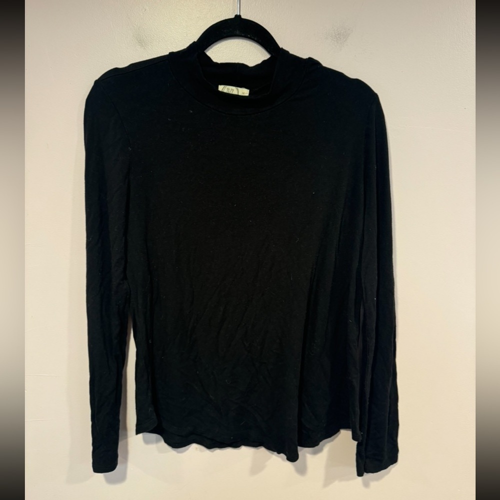 Black Mock neck Maurice’s soft long‎ sleeve